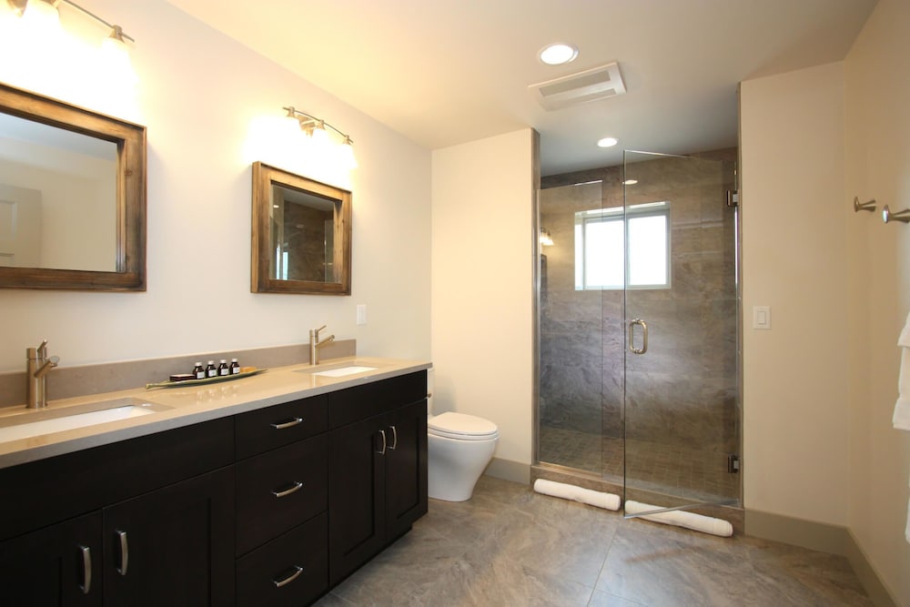 Vineyard View Inn - photo 15