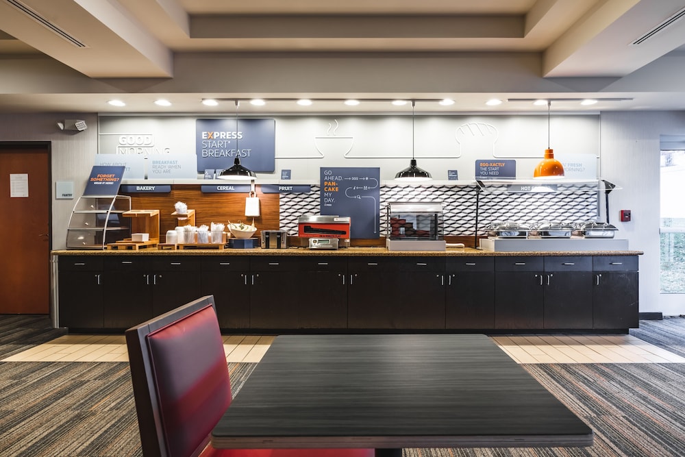 Holiday Inn Express & Suites New Martinsville by IHG - photo 48