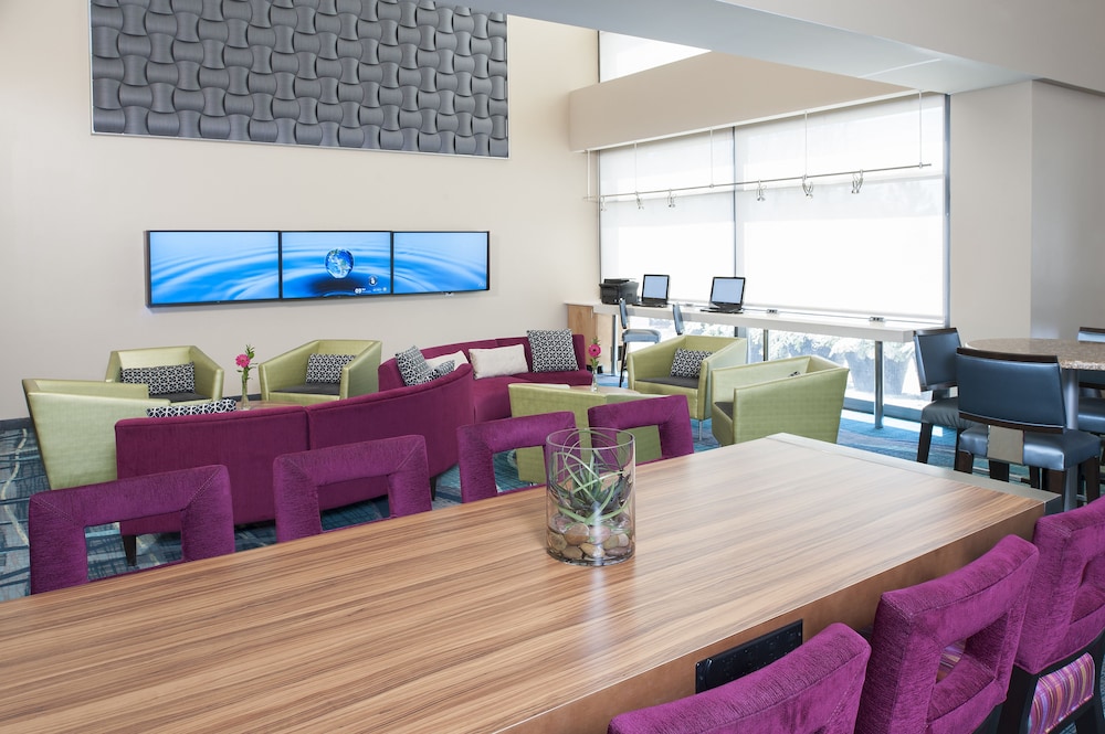 SpringHill Suites Chicago O'Hare by Marriott - photo 5