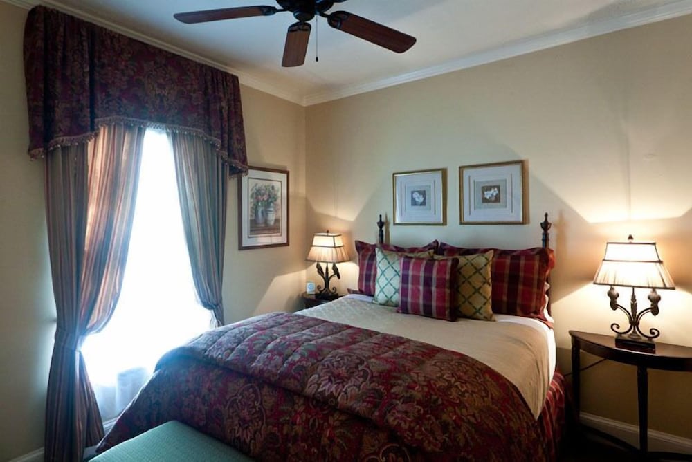 The Kenwood Inn - photo 8