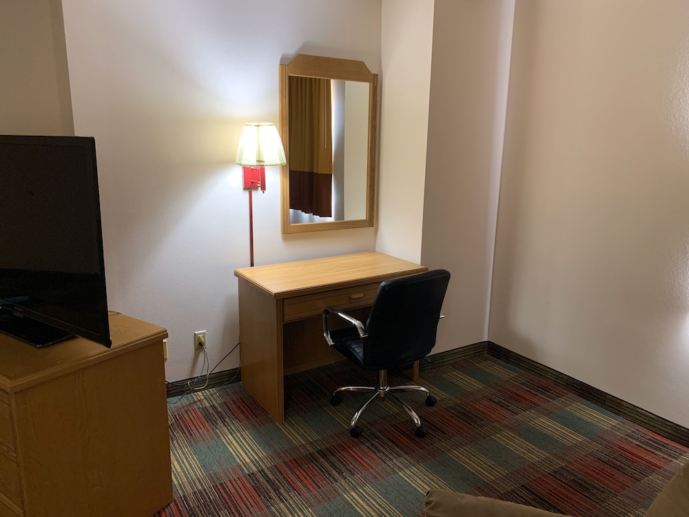 Budgetinn & Suites - photo 19