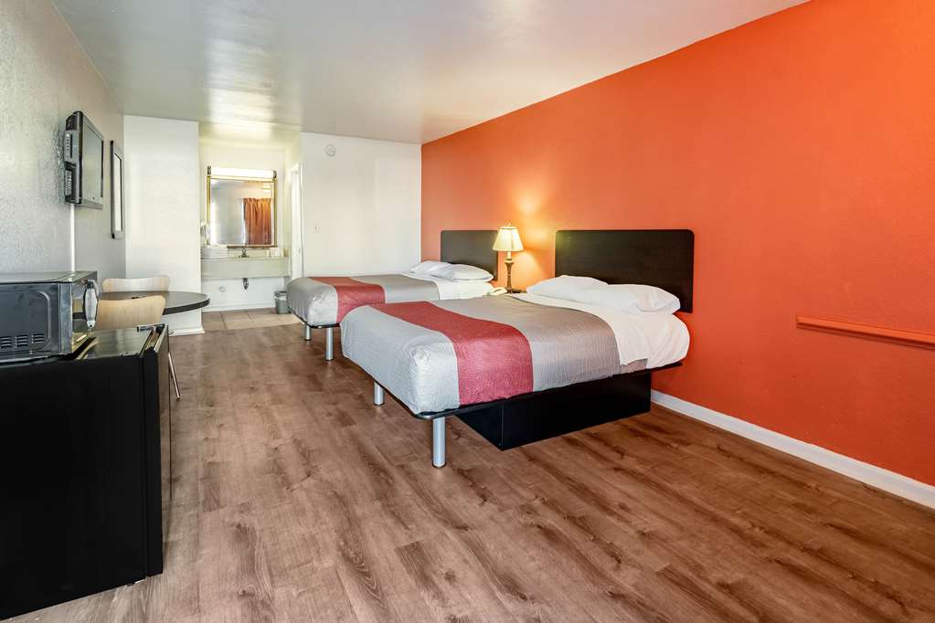Motel 6 Portsmouth VA - photo 17