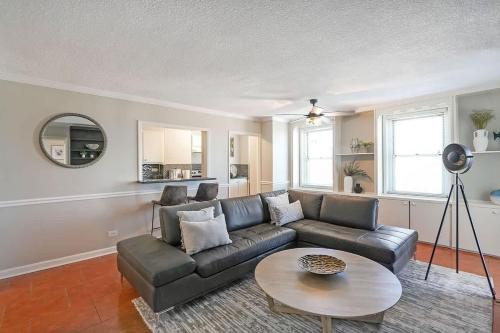 High Rise Condo Downtown ATL with Views — 4-Star Luxury Hotel in Atlanta, United States