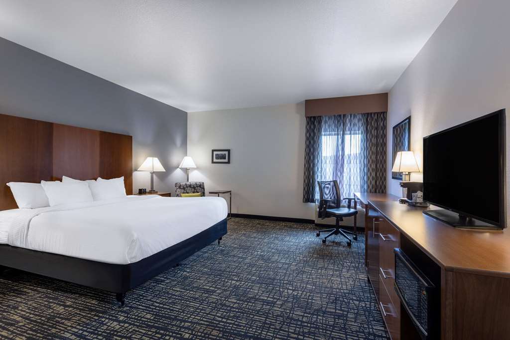 La Quinta Inn & Suites by Wyndham Morgantown - photo 42