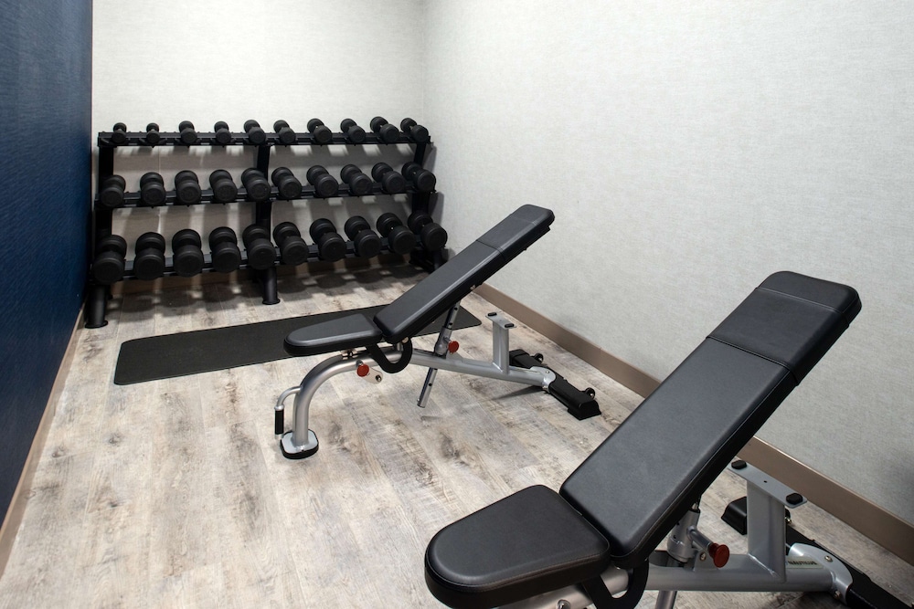 Hampton Inn Kansas City Northeast - photo 51