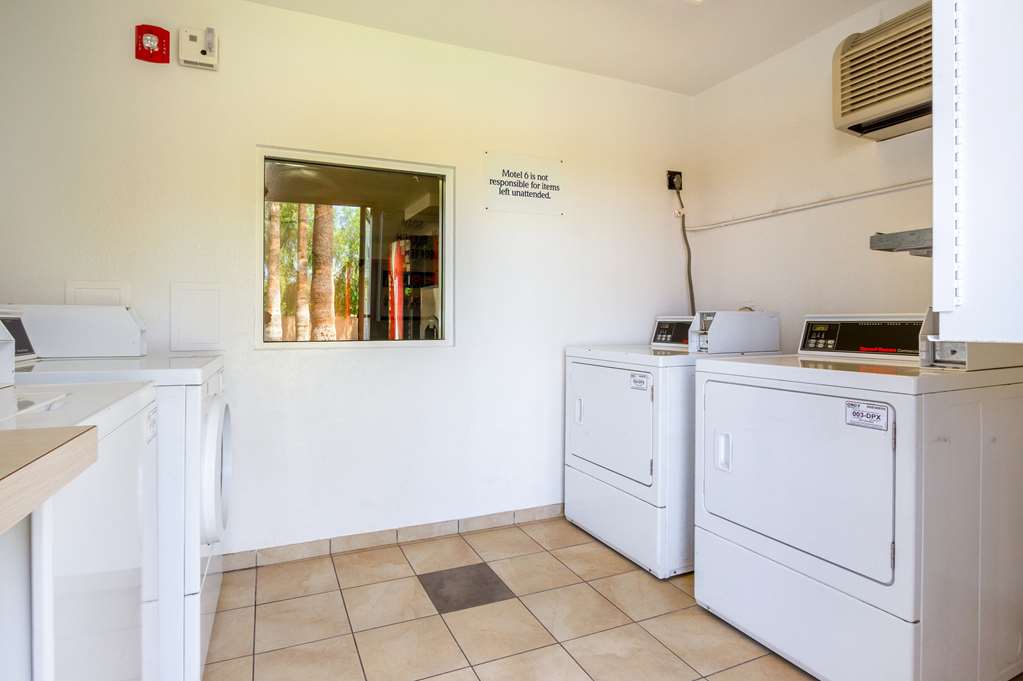 Motel 6 Mesa North - photo 25