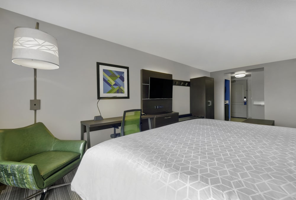 Holiday Inn Express Hotel & Suites Kansas City Grandview by IHG - photo 5