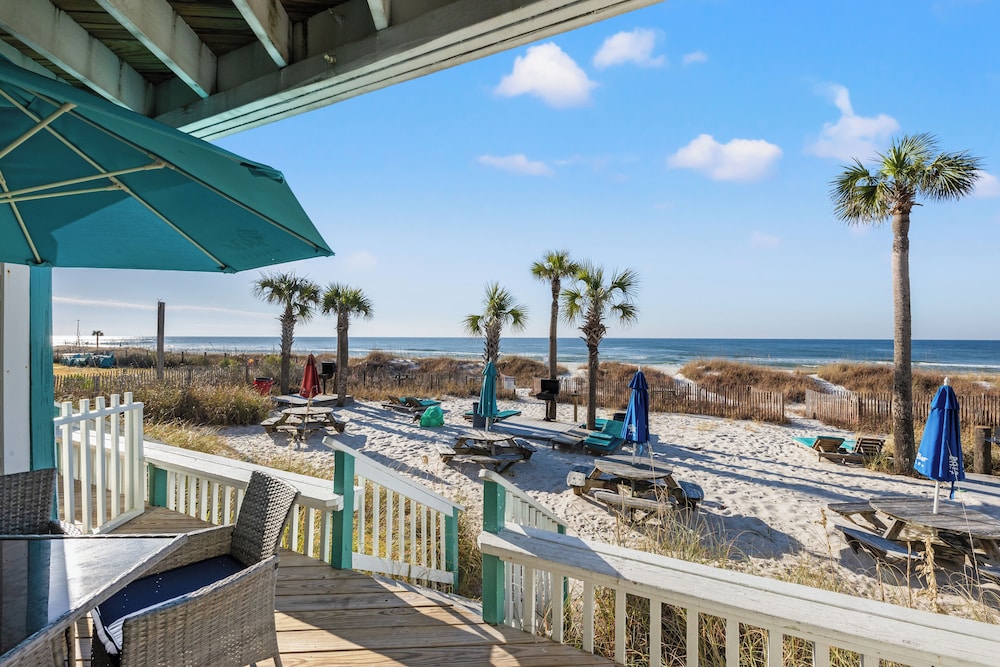 Sandpiper Beacon Beach Resort - photo 446