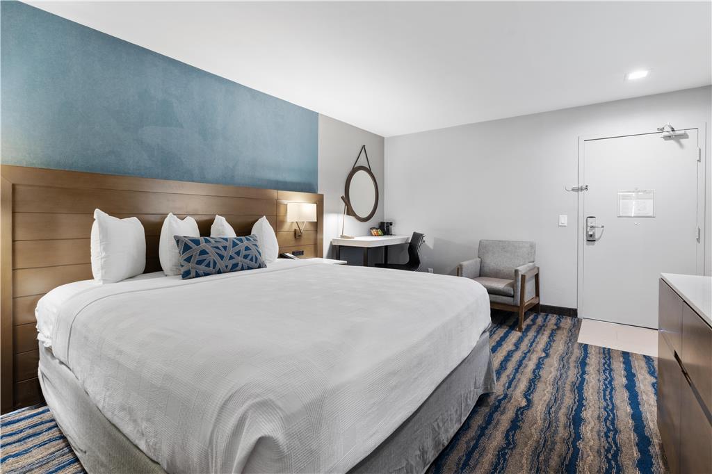 Best Western San Diego Miramar Hotel - photo 16