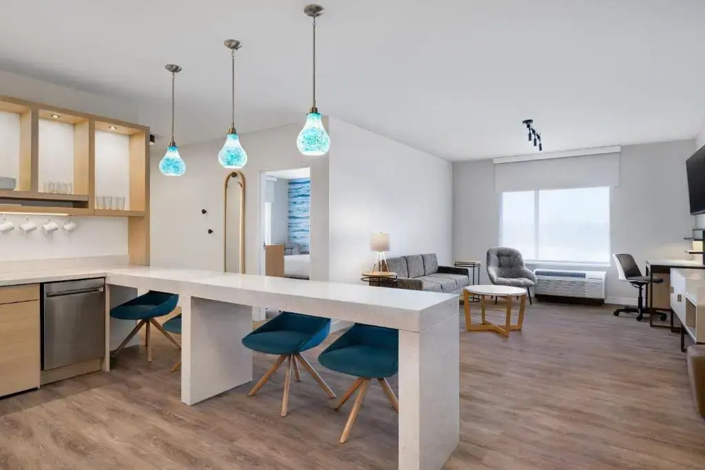 TownePlace Suites by Marriott Geneva at SPIRE Academy - photo 3