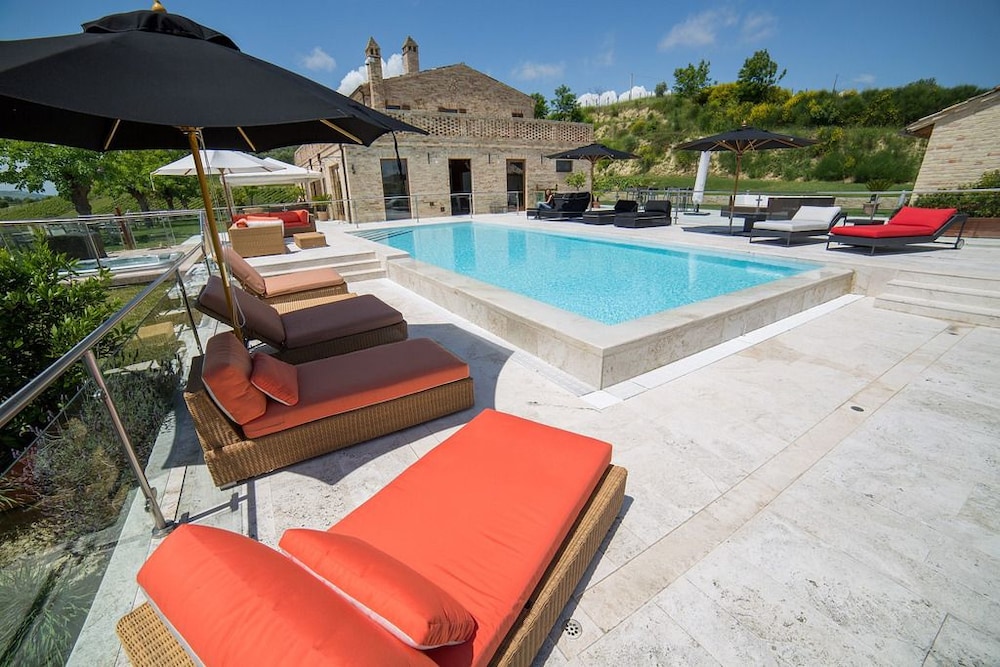Boutique Hotel Magnolia — Montefiore Dell'aso — photo 2