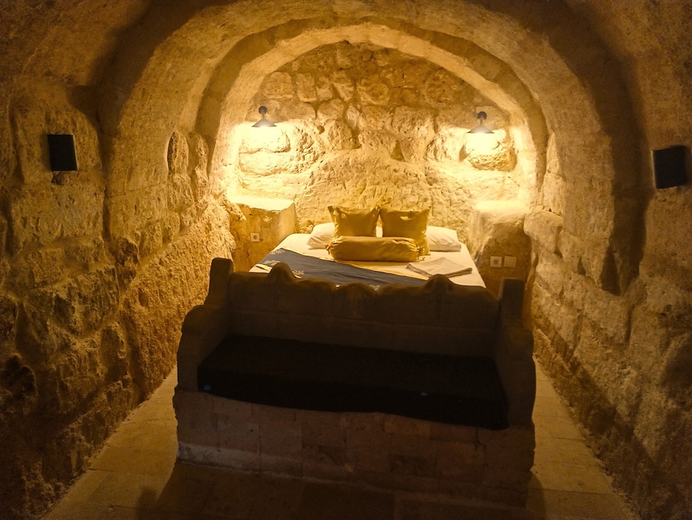 Stone Age Mansion — Uerguep — photo 5