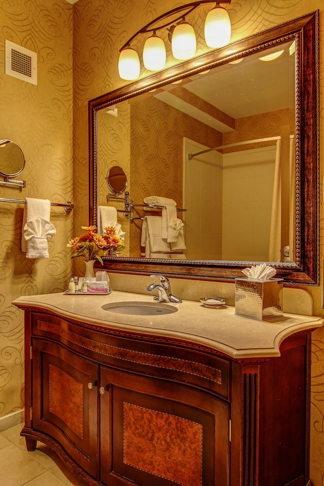The Wildwood Hotel - photo 48
