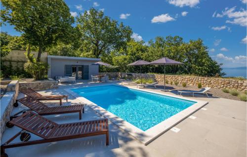 3 Bedroom Beautiful Home In Glavani — 5-Star Luxury Hotel in Kostrena, Croatia