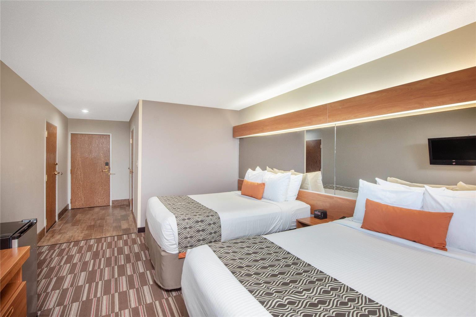Microtel Inn & Suites by Wyndham Springfield - photo 7