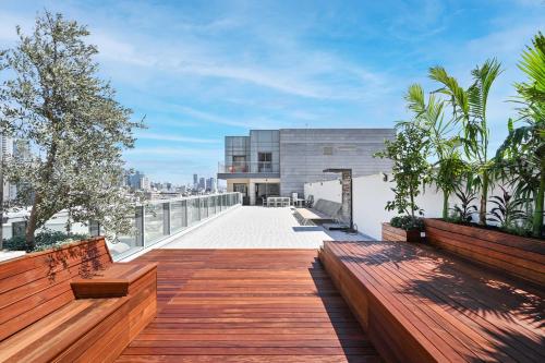 Modern Sky Penthouse 3BR with parking by HolyGuest — 4-Star Luxury Hotel in Tel Aviv, Israel