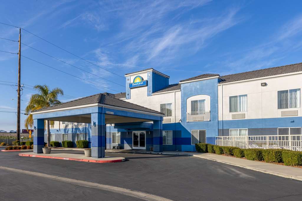 Days Inn by Wyndham Lathrop - featured photo
