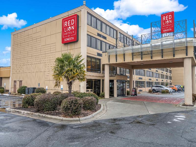 Ramada Plaza Charlotte Airport Hotel and Conference Center - photo 6