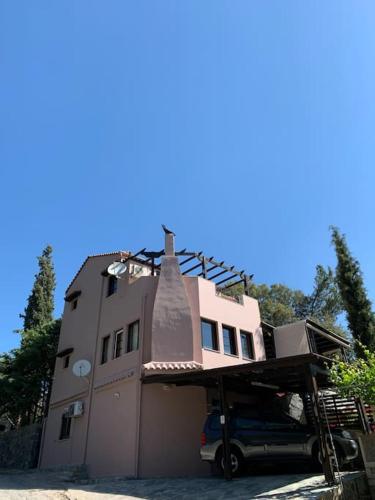 Elis Studio Luxury Apartment — 4-Star Luxury Hotel in Ierapetra, Greece