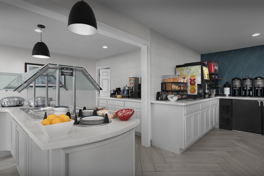 Staybridge Suites Raleigh Durham Airport by IHG - photo 31
