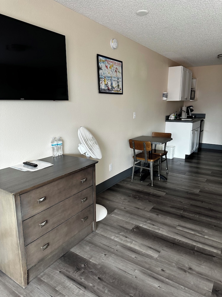 Inn at the Sea - photo 38
