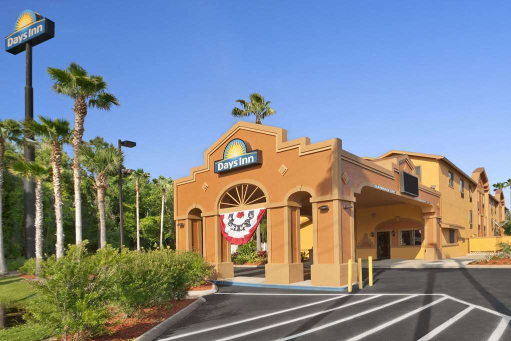 Days Inn by Wyndham Orange Park Jacksonville - carbon neutral hotel in Orange Park