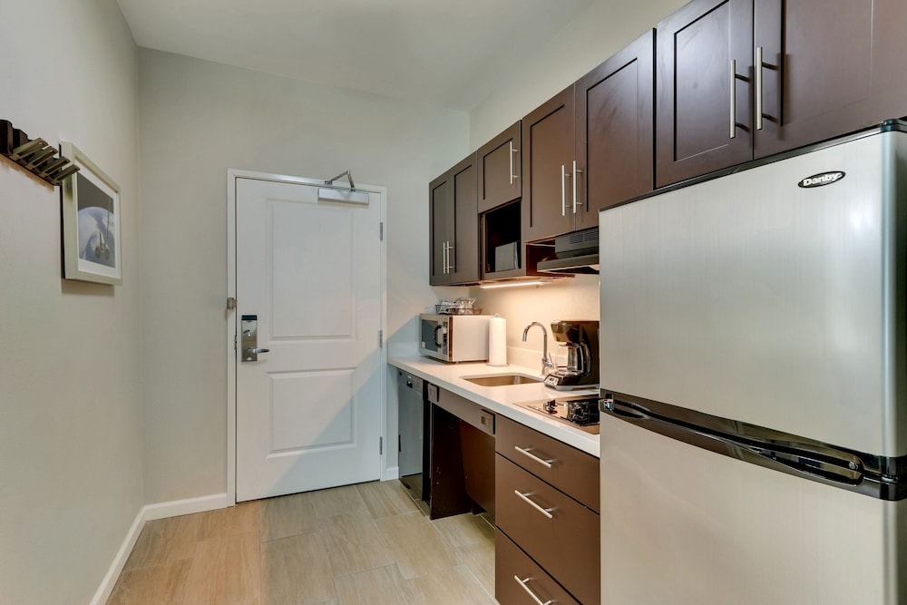 TownePlace Suites by Marriott Houston I 10 East - photo 25