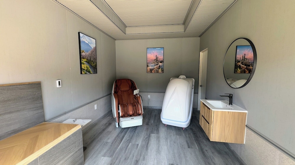 Sunrise Garden Suites - photo 16