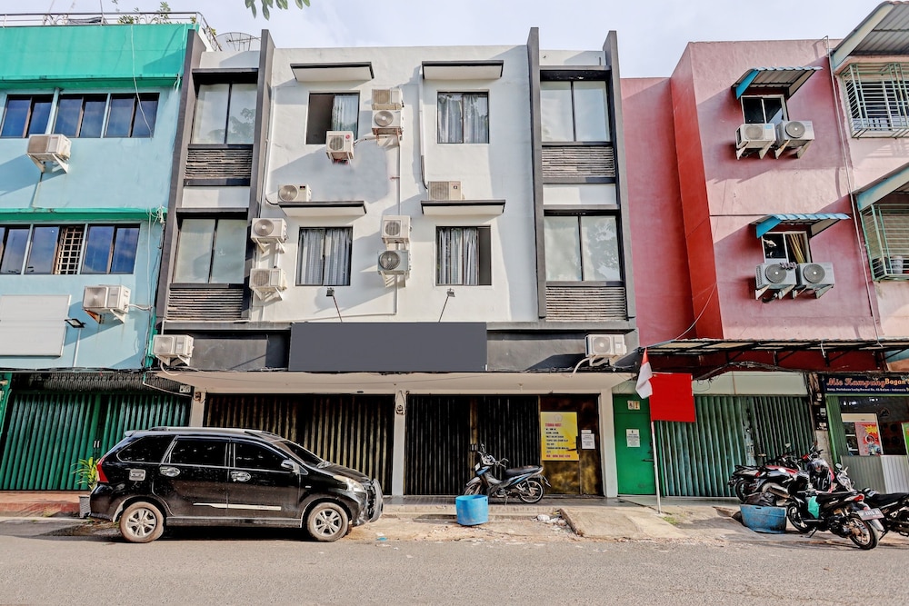 Hotel O Nagoya House Syariah — Batam