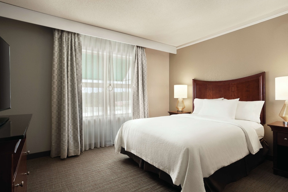 Embassy Suites by Hilton Brunswick - photo 13