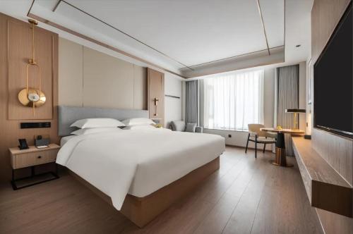 Poltton Grand Century Hotel in Zhangzhou, People's Republic of China