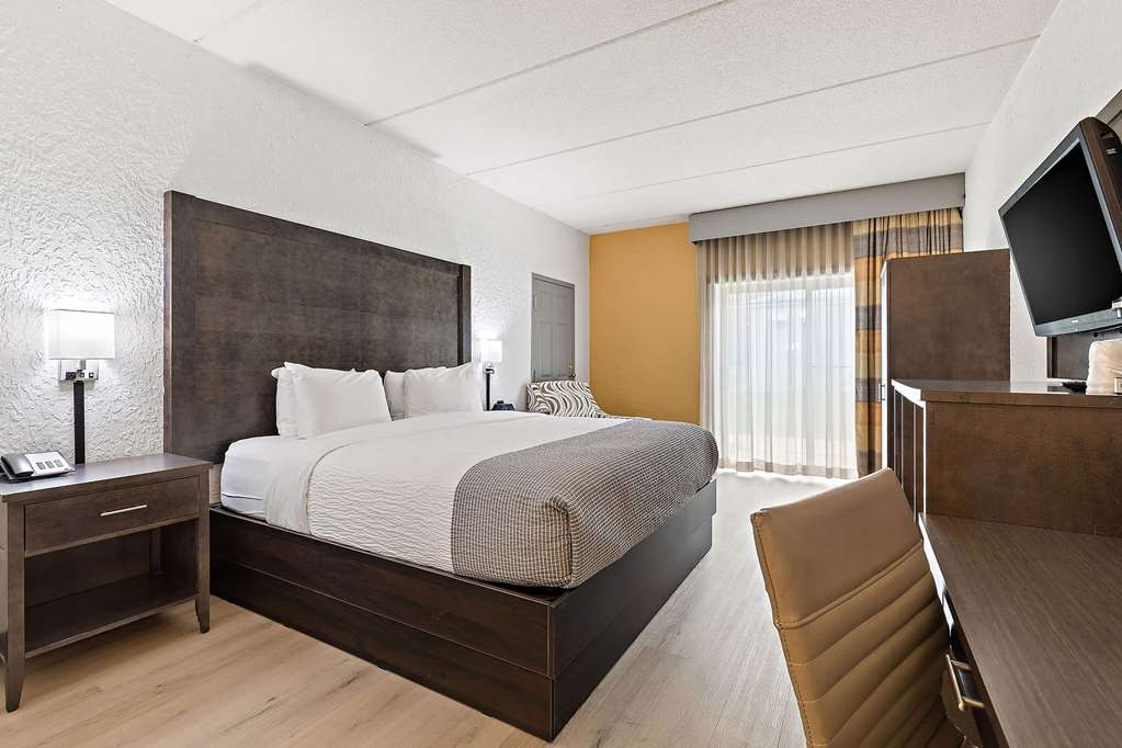 AmericInn by Wyndham Rochester Near Mayo Clinic - photo 30