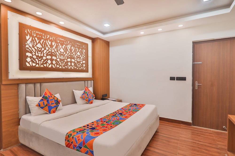 Fabhotel Shaurya Inn - last minute hotel in Lucknow