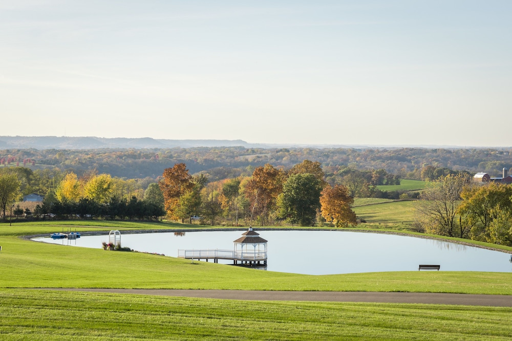 Lefevre Inn and Resort - photo 44