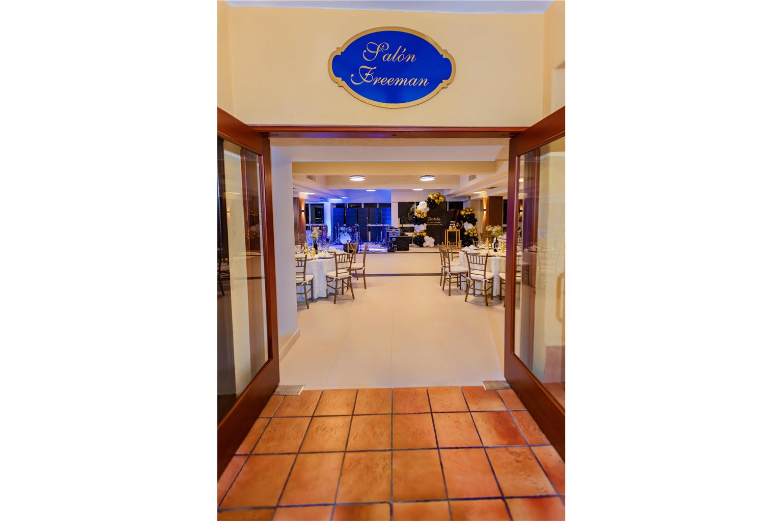 One of your most memorable nights can be enjoyed with all our comfort and impeccable service!