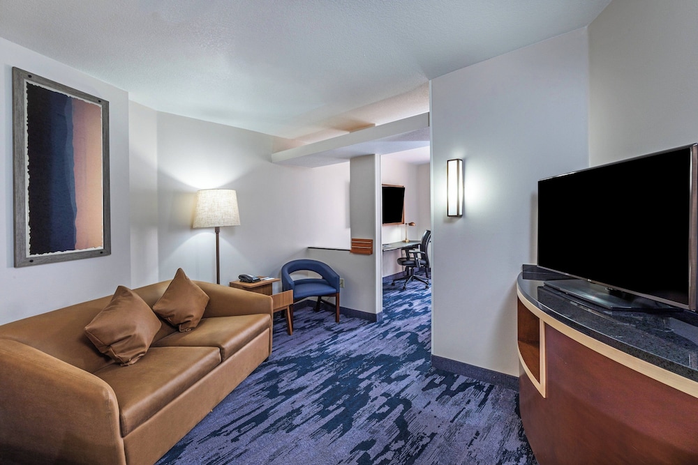 Fairfield by Marriott Inn & Suites Tulsa Downtown Arts District - photo 8
