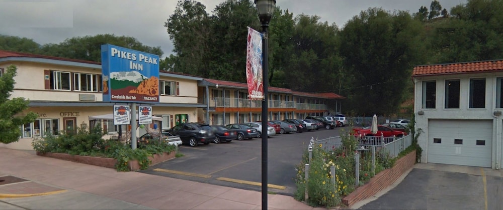 Pikes Peak Inn - photo 25
