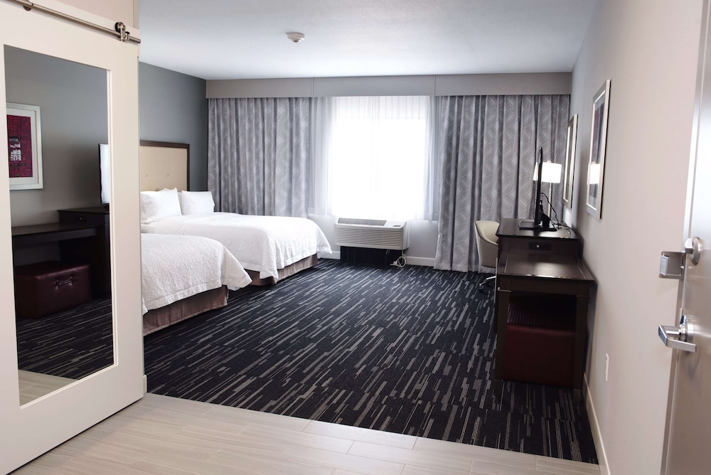 Hampton Inn & Suites Des Moines Urbandale - photo 15