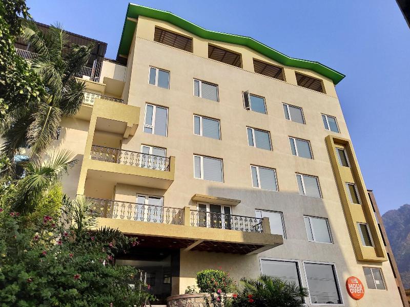 Holy River Hotel — Narendranagar