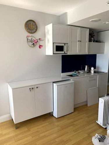 Orbi City Comfort 2 rooms apartments 50 м by sea