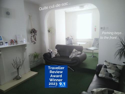 Victorian Terrace Old Stoke With Self Check In and Free Parking Rooms at ipswichdigs in Ipswich, United Kingdom