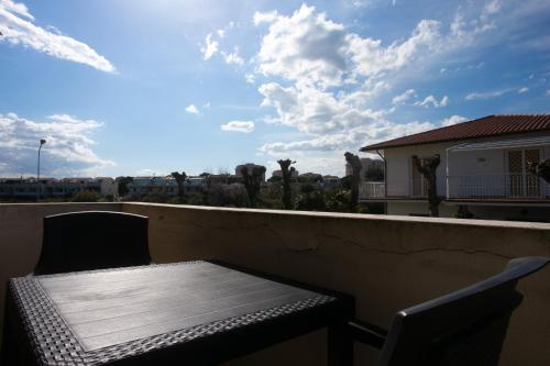 M252 Marcelli ampio trilocale a 50mt dal mare in Numana, Italy