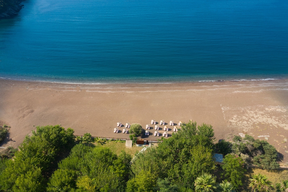 Eden Bungalows and Beach - carbon neutral hotel in Koycegiz