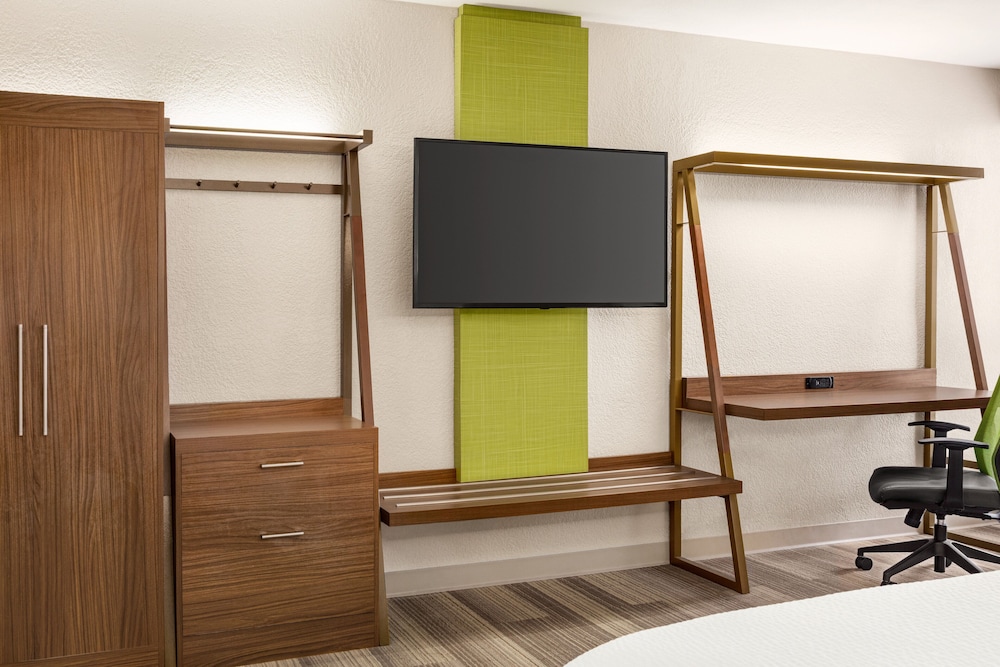 Holiday Inn Express San Antonio Airport by IHG - photo 9