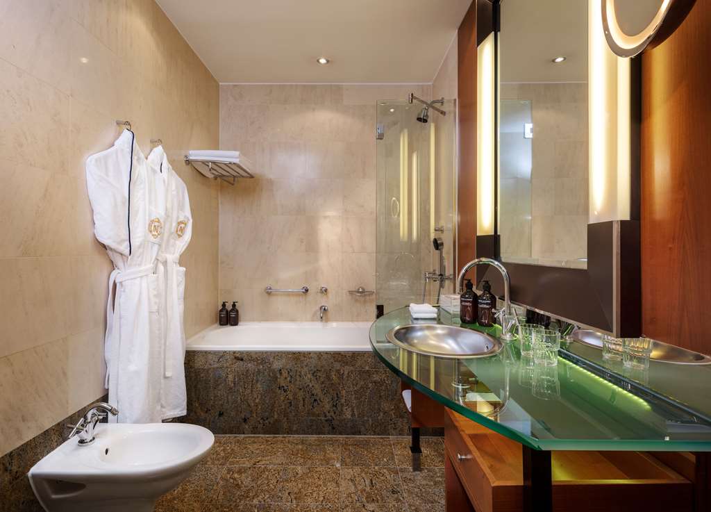 Nassauer Hof Wiesbaden - Deluxe room