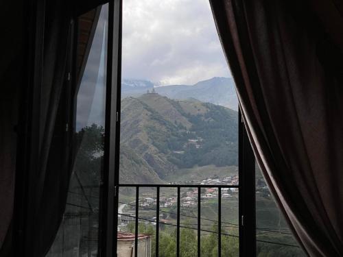 Magic Hut_Kazbegi
