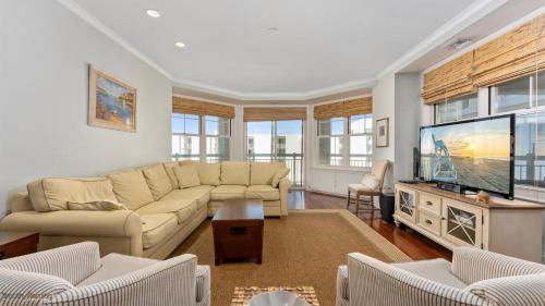 Residence 308 At The Grand — 4-Star Luxury Hotel in Wildwood, United States