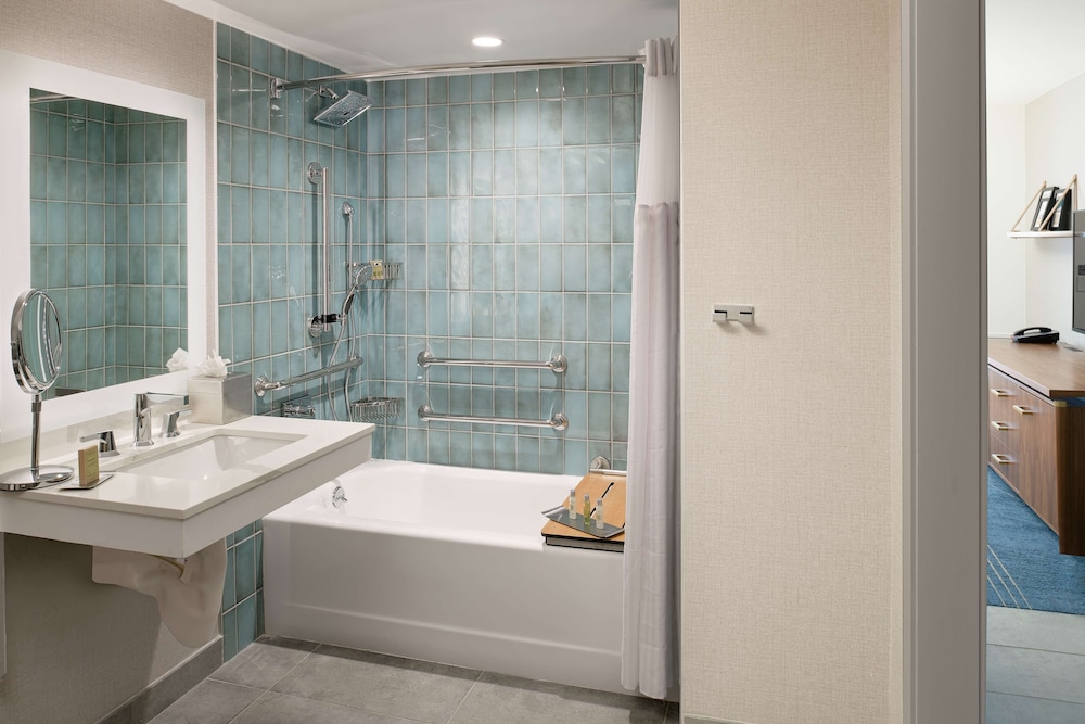 Hilton Los Angeles Culver City - photo 53