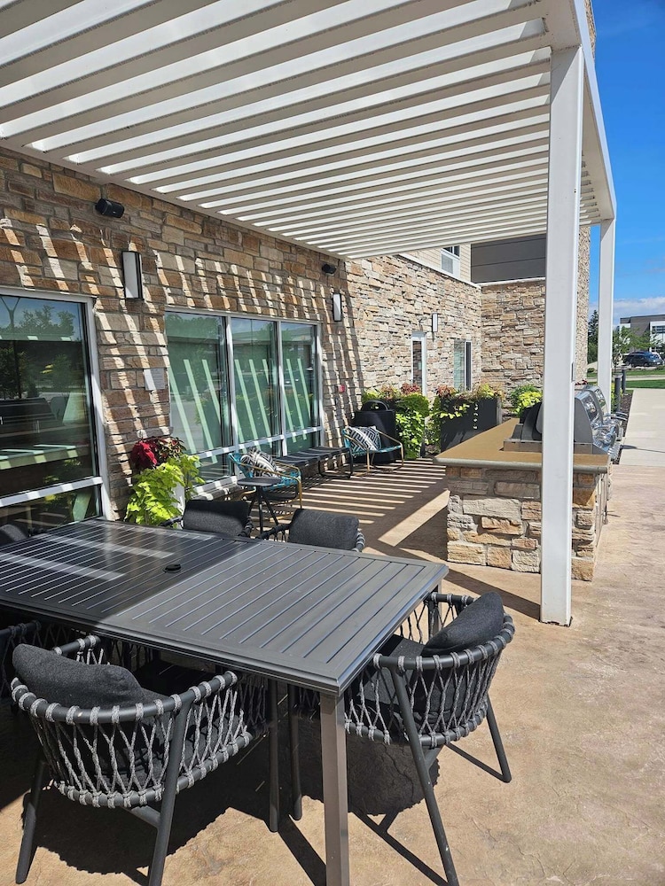 TownePlace Suites by Marriott Oshkosh - photo 28
