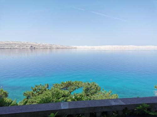 Beachfront apartments Carlo — 4-Star Luxury Hotel in Karlobag, Croatia